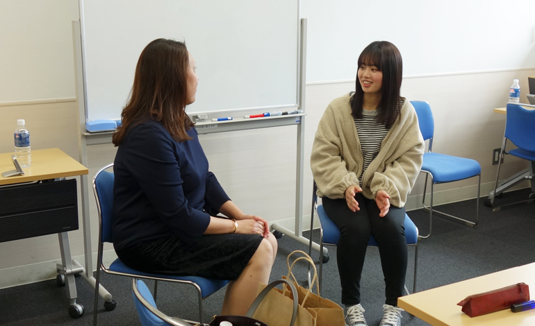 傾聴トレーニングの様子